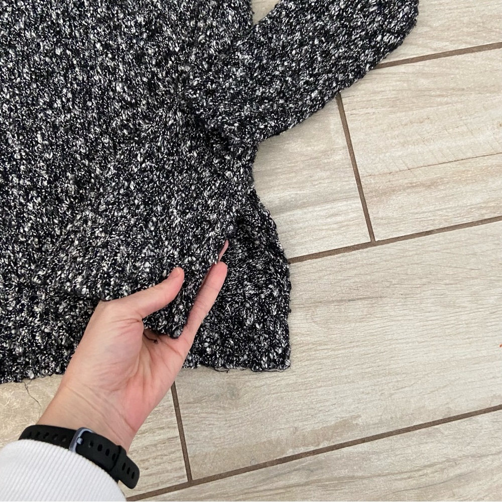 Calvin Klein / Buffalo Womens Black and White Knit Sweaters Small - Picture 3 of 7